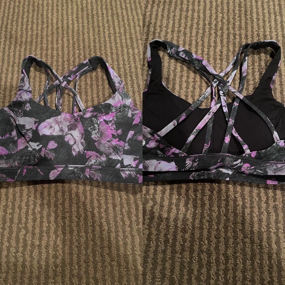 Lululemon sports bra size 6. In great condition.